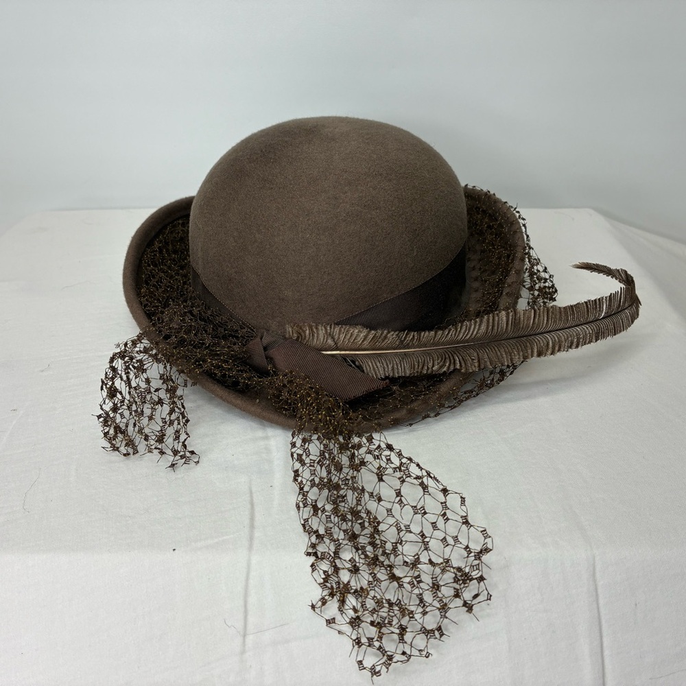 Vintage Geo W. Bollman Peachfelt Wool Hat – Feathered – Women’s – Netting Damage